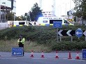 Britská policie vyetuje sobotní útok noem v jihoanglickém mst Reading, pi...