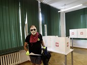 Tajemný mu s neprhlednou maskou na oblieji odvolil v polských prezidentských...