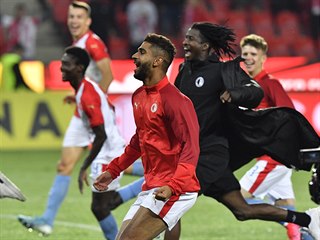 Fotbalist Slavie slav vhru, kterou si zajistili obhajobu titulu.