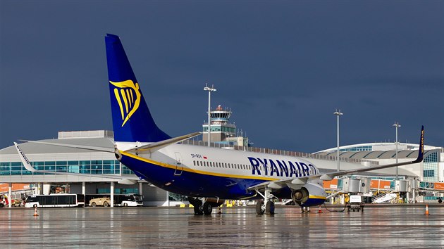 Letadlo spolenosti Ryanair.