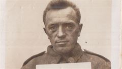 Augustin Švub na snímku z léta 1943, po příjezdu do do Velké Británie | na serveru Lidovky.cz | aktuální zprávy