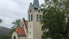 Schilling und Graebner: kostelík v Herlíkovicích