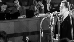 Milada Horáková bhem vykonstruovaného soudního procesu.