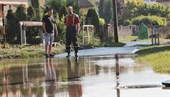 Vylitá �í�ka Polan�ice, která zaplavila silnice v Polance nad Odrou. �í�ka m�la...