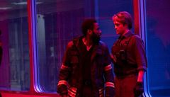 Snímek Tener (2020). Re�ie: Christopher Nolan.