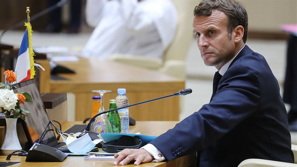 Francouzský prezident Emmanuel Macron na jednání ohledn situace v Sahelu v...