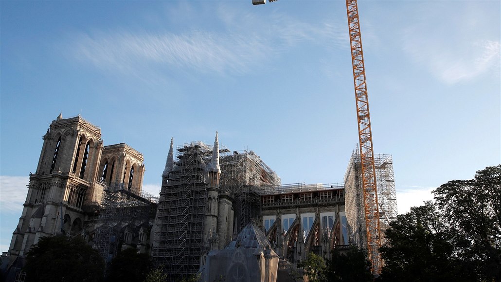 Katedrála Notre-Dame se z�ejm� vrátí do své p�vodní podoby.