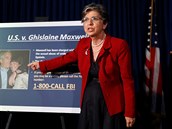 Konference v New Yorku k p�ípadu Jeffryho Epsteina.