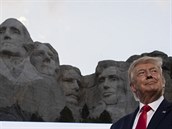Donald Trump ped národním památníkem Mount Rushmore 3. ervence 2020.