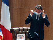 Francouzský prezident Emmanuel Macron bhem závrené tiskové konference na...