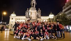 Oslavy titulu na Václavském námstí.