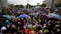 Obyvatel Moskvy protestuj proti zmnm v rusk stav, kter umon...
