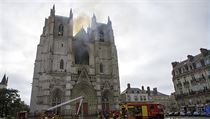 Hasii zasahuj u poru gotick katedrly v zpadofrancouzskm Nantes.