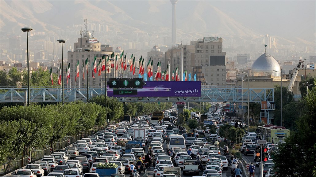 Dopravní zácpy v Teheránu.