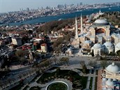 Istanbulský chrám Boí Moudrosti (Hagia Sofia), který nyní funguje jako muzeum,...