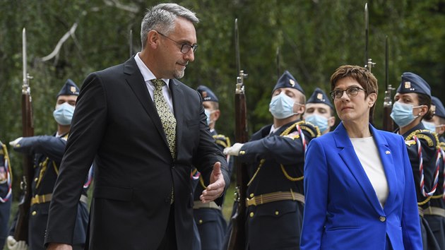 Nmecká ministryn obrany do eska pijela po pti letech. Naposledy esko...