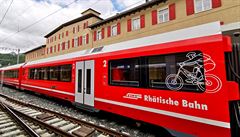 Vlaky p�epravují i kola