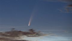 NASA znovu oznaila za snmek dne fotografii eskho autora. Kometu Neowise zachytil na Orlickostecku