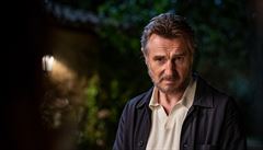 Snímek Vzpomínky na Itálii (2020). Reie: James dArcy.