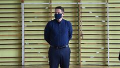 Polské volby 2020. Kandidát Rafal Trzaskowski volí.