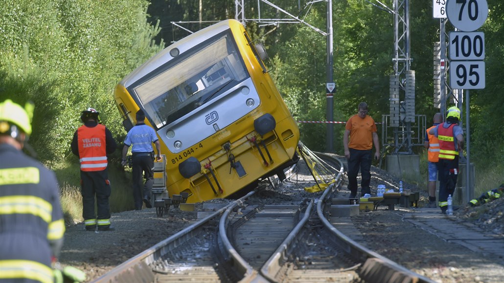 Zabezpeovací zaízení vas zastavilo na trati dopravu, informovala mluví...