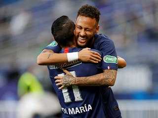 Neymar a ngel Di Mara slav rozhodujc branku finle francouzskho pohru.
