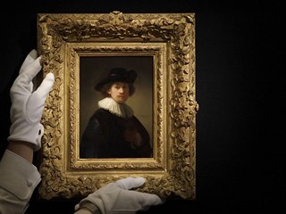 Vzcn autoportt renesannho male Rembrandta van Rijna se dnes na aukci...