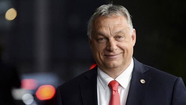 Maarský premiér Viktor Orbán na summitu v Bruselu v ervenci 2020.