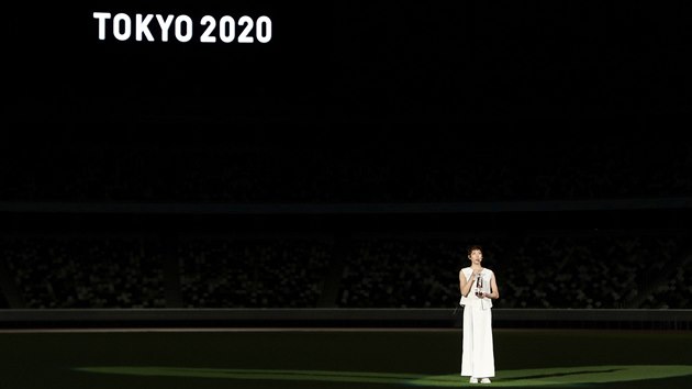 Japonská plavkyn Rikako Ikeeová na Olympijském stadionu v Tokiu.