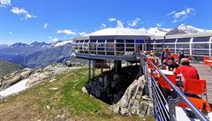 P�ed výletem se m��ete posilnit v panoramatické restauraci na Bettmerhornu a...