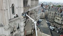 Požár katedrály v Nantes byla zřejmě náhoda, míní francouzský ministr vnitra