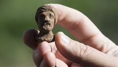 Hlavi�ka ran� novov�ké dýmky v podob� Saracéna objevená p�i záchranném...