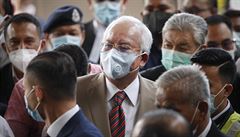 Soud v Malajsii uloil expremirovi 12 let vzen za vytunelovn sttnho fondu