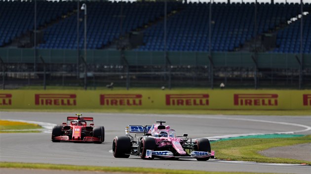 Nico Hülkenberg zaskakuje v týmu Racing Point za nakaeného Sergia Péreze.