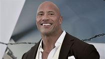 Dwayne Johnson si koupil celou ligu