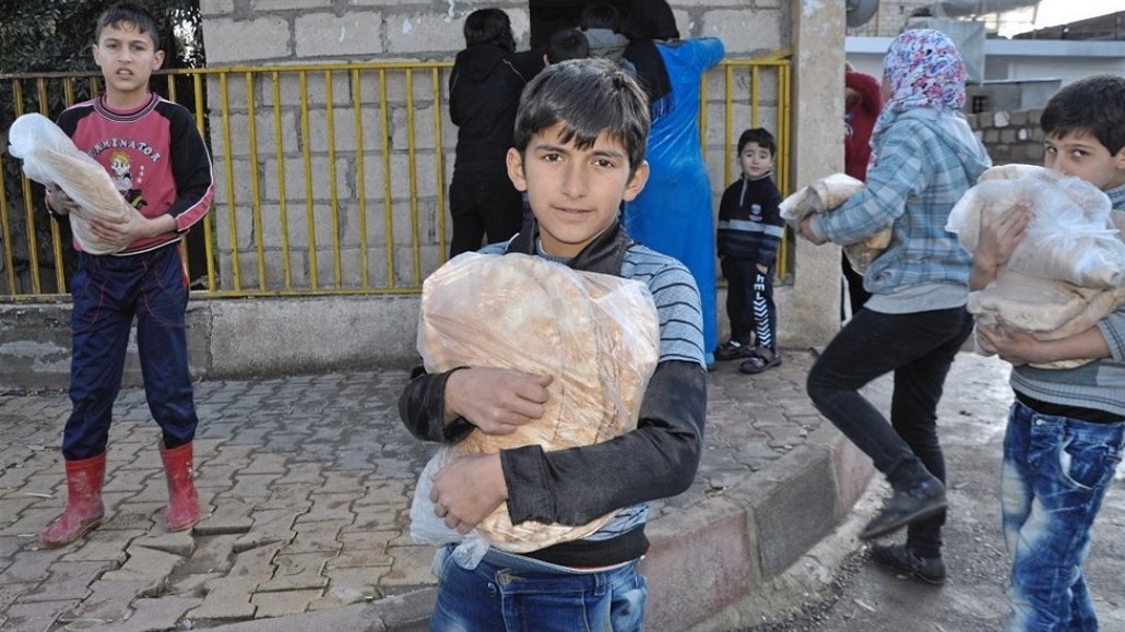Boj o chléb. Základní potraviny, chleba, mla Sýrie vdy dostatek, dotovala ho...