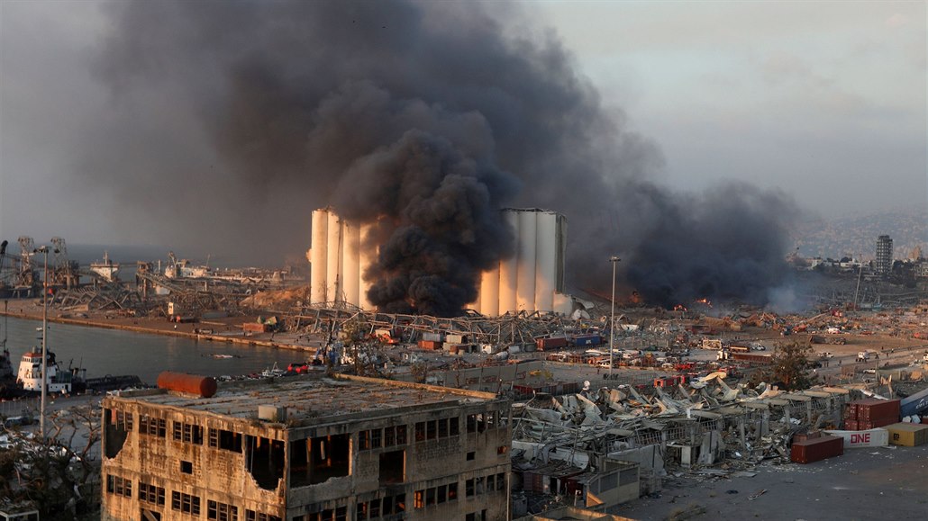Snímky zachycují katastrofální následky výbuchu.