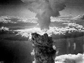 Jaderný hib nad Nagasaki, 9. srpna 1945.