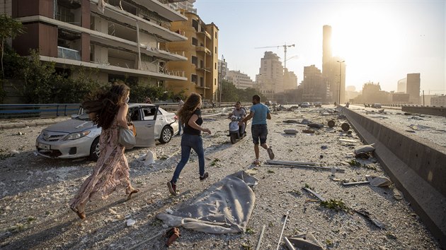 Libanonskou metropolí Bejrútem v úterý odpoledne otásly silné výbuchy.
