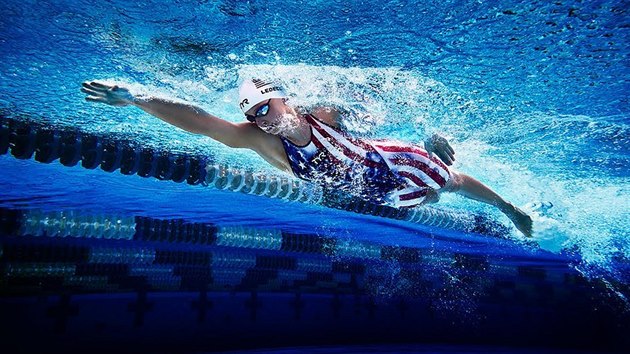 Plavkyn� Katie Ledeck�