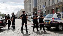 Drama v kyjevské bance: ozbrojenec zajal rukojmí a vyhrožoval bombou. Komando muže zadrželo