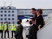 Na praském letiti pistálo letadlo s americkým ministrem zahranií Mikem...