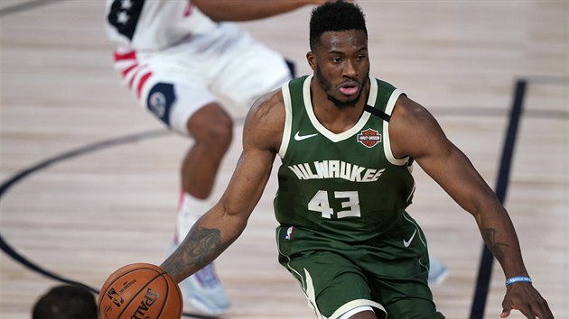 Janis Adetokunbo si p�í�tí zápas nezahraje