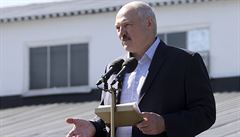 Lukašenko kvůli NATO vyhlásil bojovou pohotovost polovině armády. Západu nejde o Bělorusko, řekl