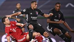 Bayern Mnichov porazil v semifinále Ligy mistr� Lyon