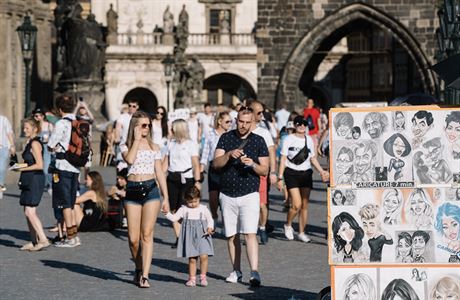 Do Prahy se vrac turist, zvedaj se i koronavirem snen ceny.