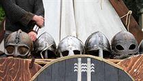 Vikingské helmy.