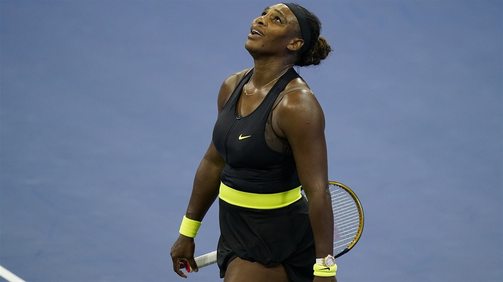 Rozhozená Serena Williamsová.