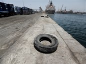 Bejrút chce zatknout kapitána a majitele lodi s ledkem, v souvislosti s explozí bylo zatím zatčeno 20 lidí