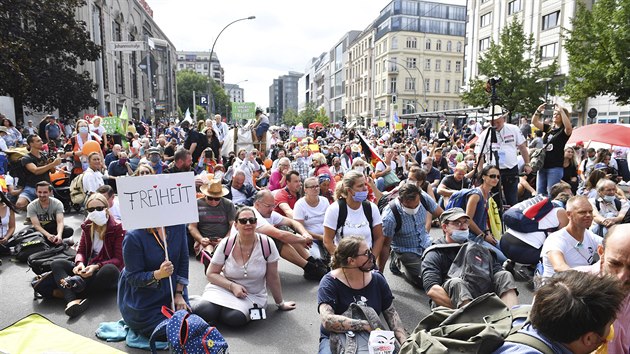 Svobodu chtjí protestující v Berlín.